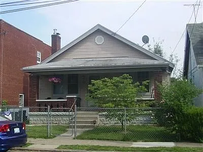 313 Hawthorne St photo 1