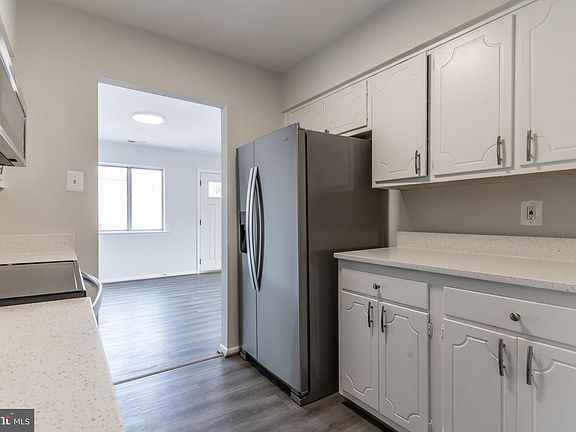 5th image of 3881 Manzanita Pl #58E
