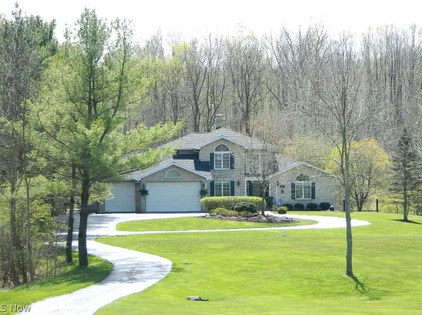 9139 Mulberry Rd, Chesterland, OH 44026