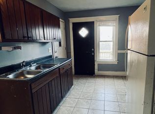 924 42nd St #2, Kenosha, WI 53140