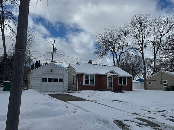 3rd image of 535 Larscheid St