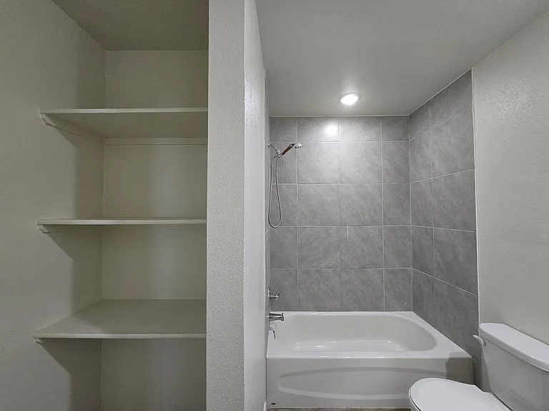 2318 Zanoletti Dr #A — Photo 10