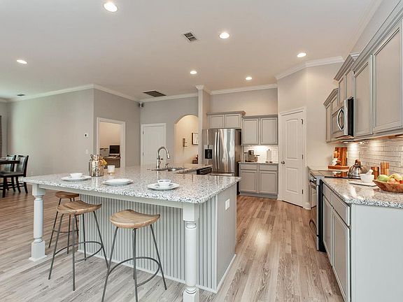 3rd image of 2924 Watervale Dr