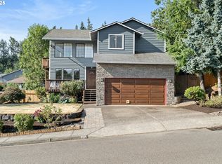 11178 SE Cranberry Loop, Clackamas, OR 97015