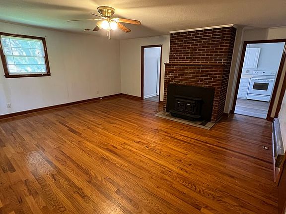 3rd image of 5014 Unicoi Dr