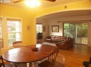 903 SE Miller St, Portland, OR 97202