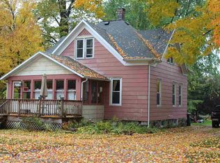 929 S River St, Shawano, WI 54166