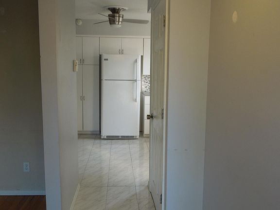 3rd image of 2 White Ave #1
