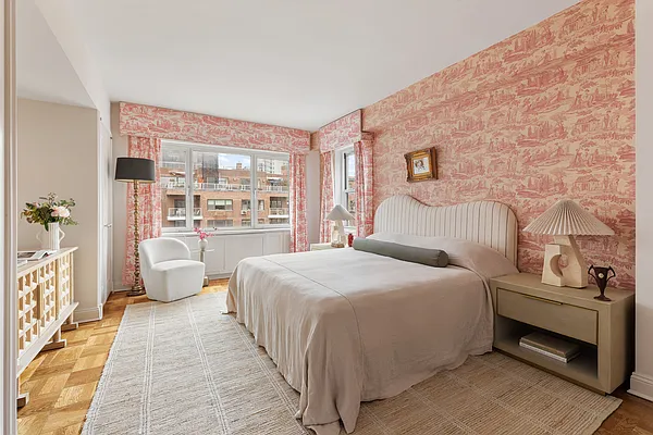 Sold by Compass | media 14