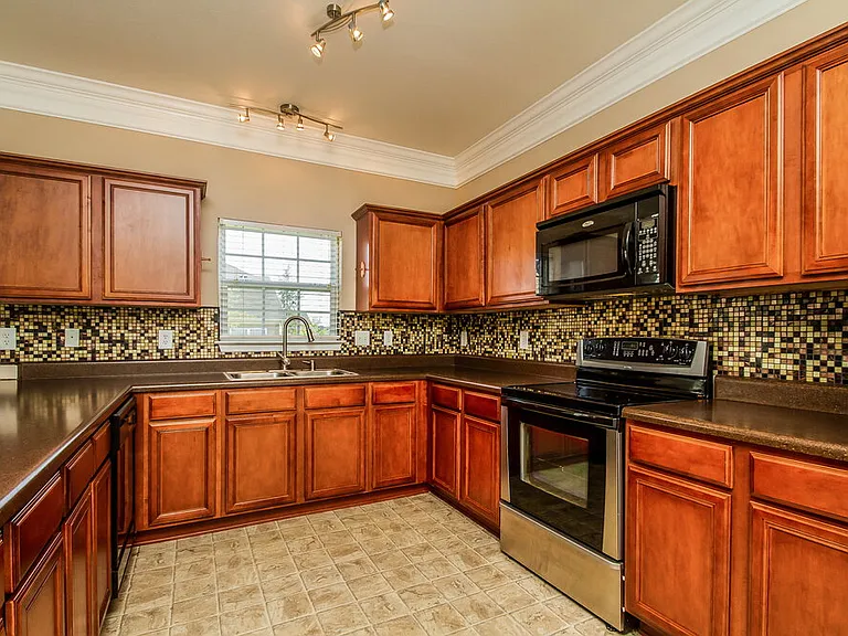 310 Sarava Ln — Photo 5