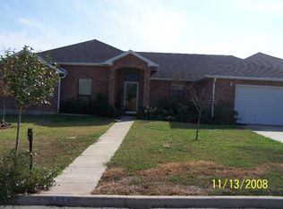 311 Edgehill Dr, Pleasanton, TX 78064