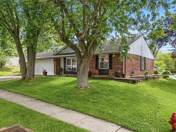 2nd image of 150 Dana Ave