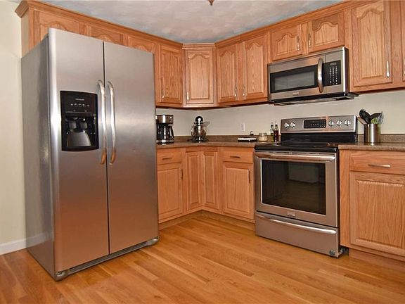 5th image of 3 Oakwood Dr