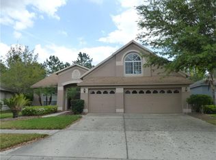 10154 Whisper Pointe Dr, Tampa, FL 33647