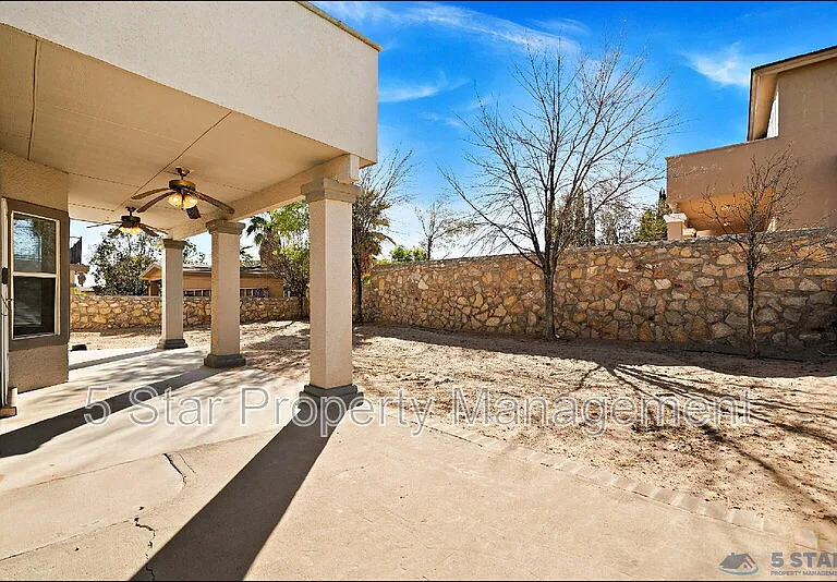 1315 Olga Mapula Dr — Photo 38