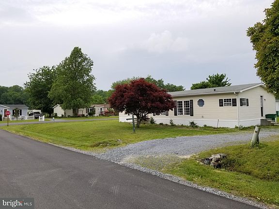 2nd image of 3902 Heritage Way
