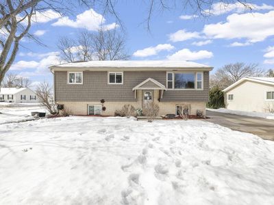 2425 South KERNAN AVENUE, Appleton, WI, 54915