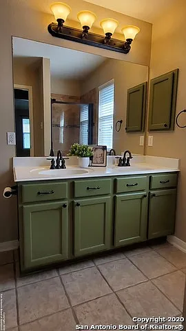 533 Thoreau Trl — Photo 20