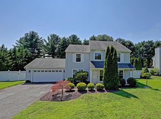 9 Greenfield Rd, Manalapan, NJ 07726