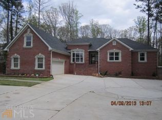 2582 River Rd, Ellenwood, GA 30294