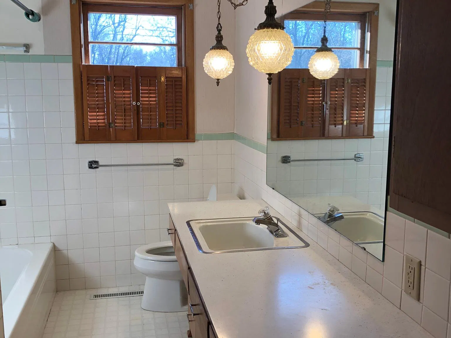 1018 E McGee St — Photo 4
