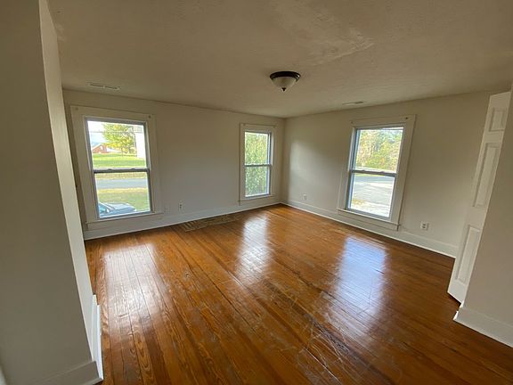 4th image of 481 Midgett Farm Rd #1
