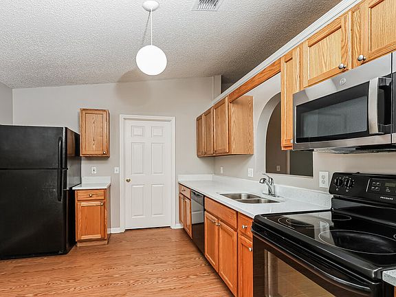 5th image of 1615 Dartmouth Dr