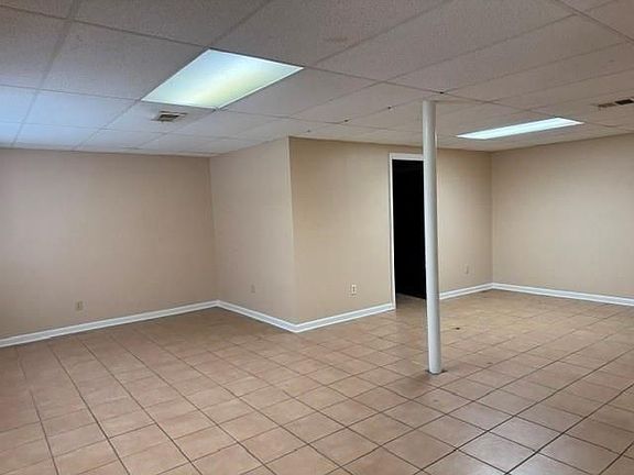 3rd image of 3970 Terrace Dr