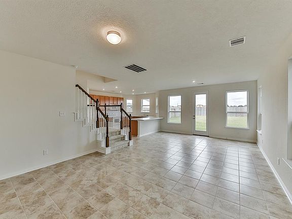 4th image of 16526 Live Oak Canyon Dr