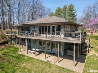 12505 N Shoreland Dr, Marion, IL 62959