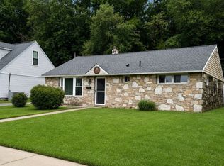 2515 Woodlawn Dr, Bristol, PA 19007