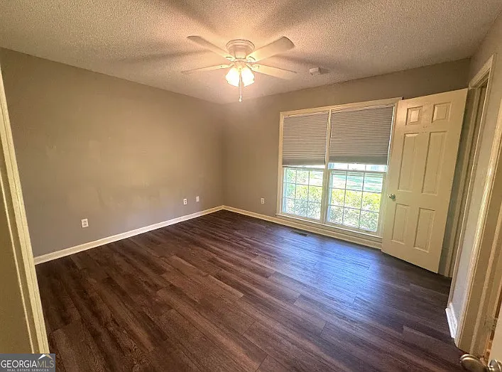 427 Meadowlark Dr — Photo 12
