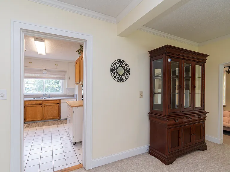 4 Orlando Dr — Photo 15