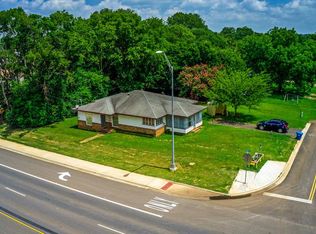 114 Rusk Ave, Wells, TX 75976