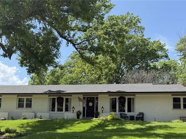 45 Orange Hills Dr, Chesterfield, MO 63017