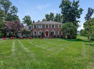 14 Osborne Pl, Basking Ridge, NJ 07920