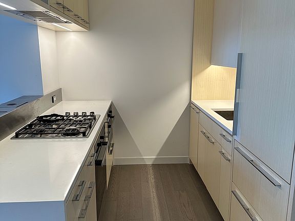 3rd image of 252 South St #28J