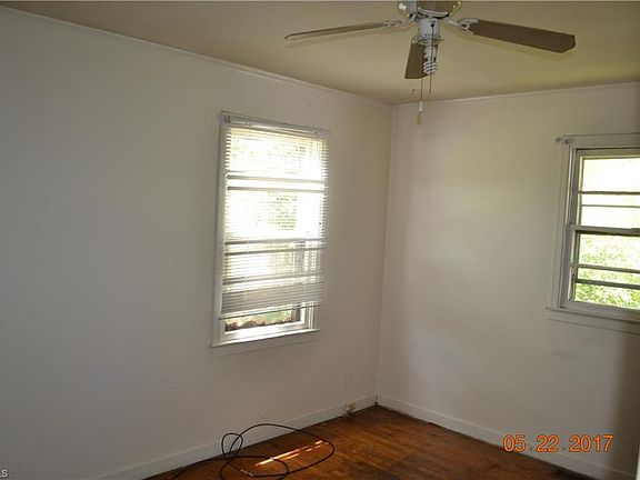 4th image of 2206 Coliseum Blvd