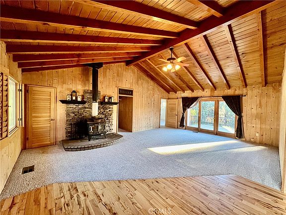 3rd image of 1118 Snowline Dr