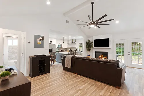 1005 Speer Ln Photo 1