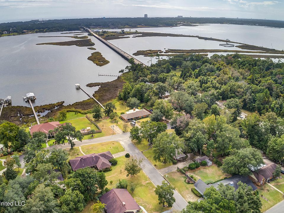 2256 Baywood Dr, Biloxi, MS 39532 MLS 4031386 Zillow