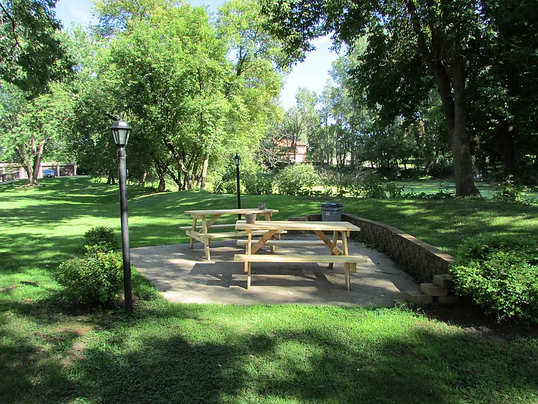Whispering Pond Apartments — Photo 31