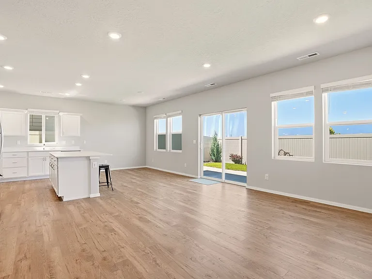 251 N Legacy Flats Rd — Photo 9