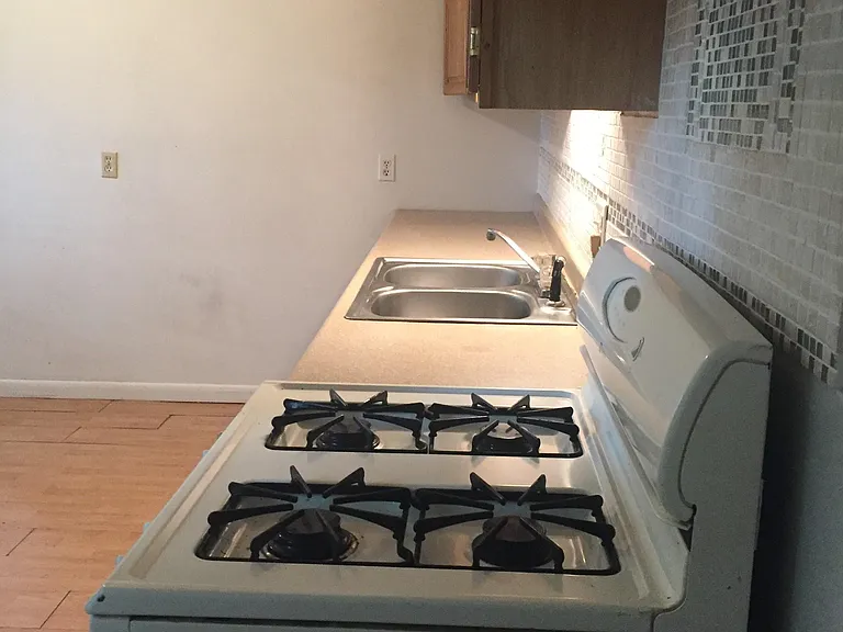 8866 Main St #1 — Photo 6