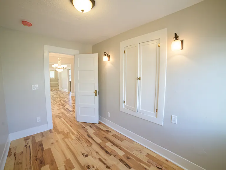 112 12th St N #118 — Photo 11