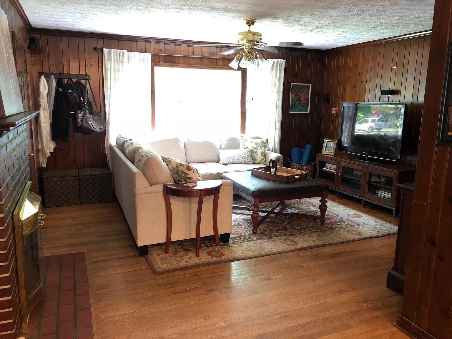 1500 Grant Dr NE — Photo 3