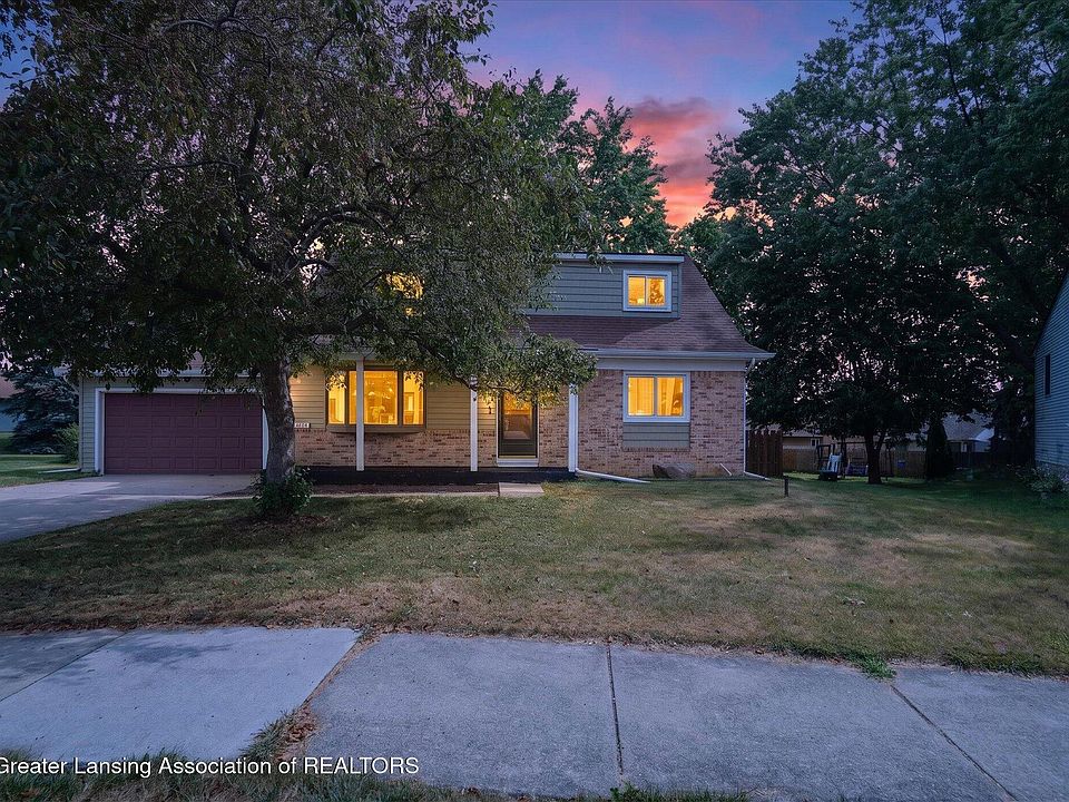 1st image of 4144 Chaucer Cir