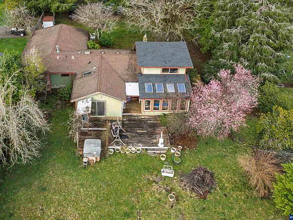 4th image of 1377 Moonshine Park Rd