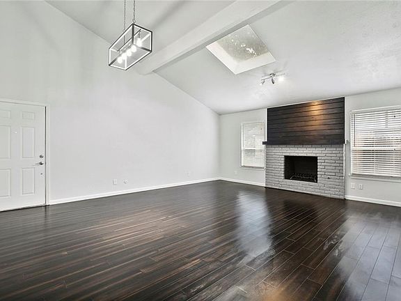 3rd image of 7136 Elliott Dr