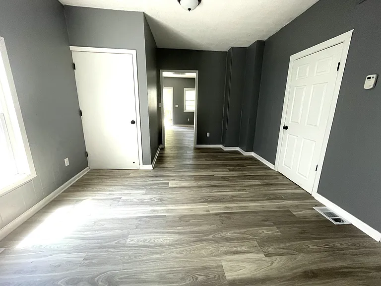 311 E 3rd St — Photo 18